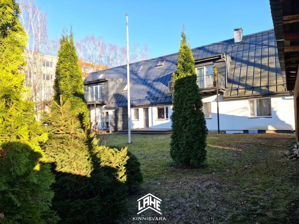 Aed - 5-Bedroom Apartment with Balcony in Tartu