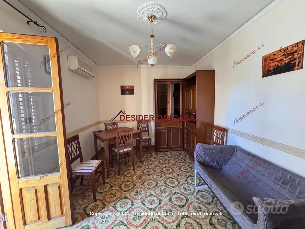 Söögituba - Furnished Apartment with Balcony in Castelbuono