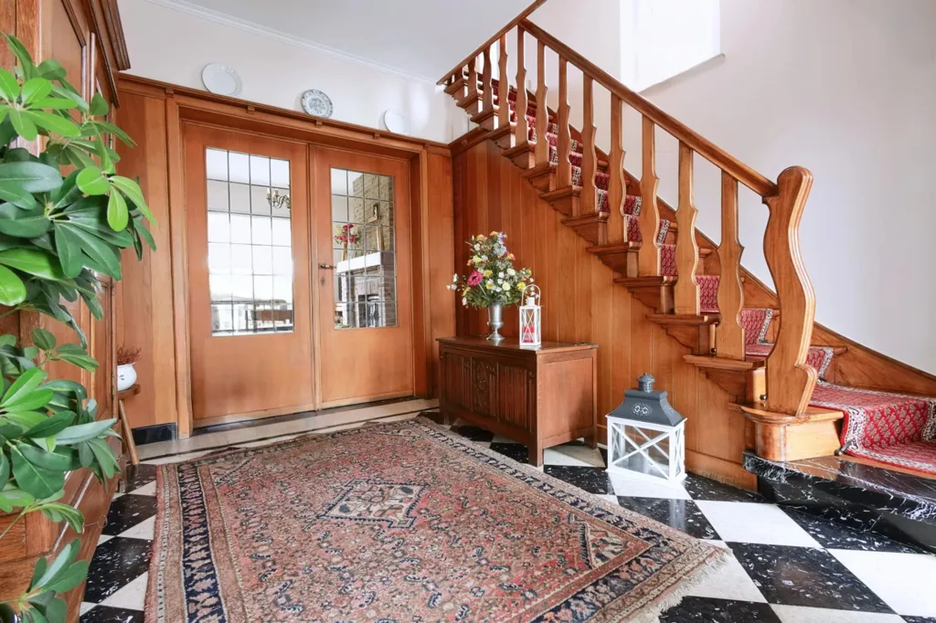 Pièces - Maison 4 Côtés avec Jardin sur 20 Acres près de la Côte