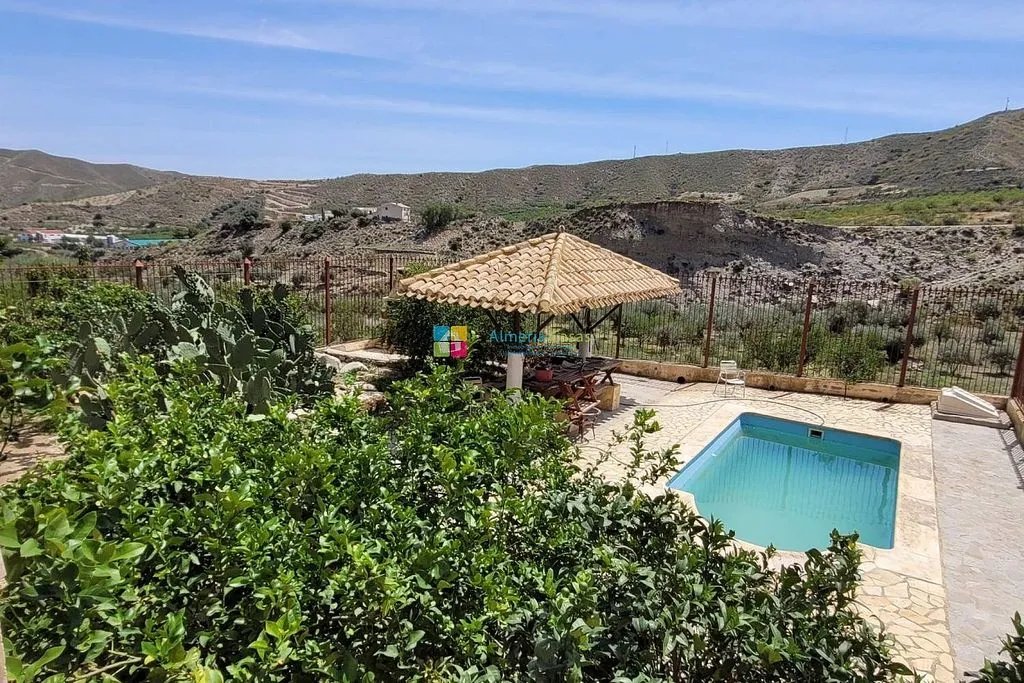 Pool - Chalet with Pool and Terrace in Cantoria