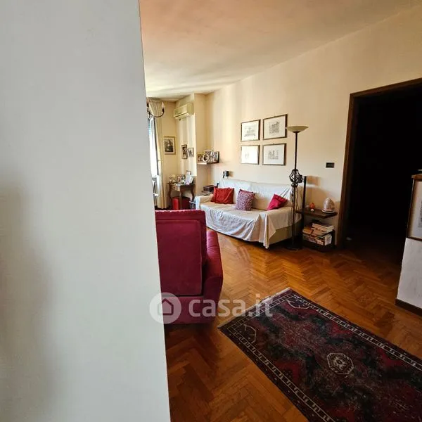 Elutuba - Central Penthouse with City View in Asti