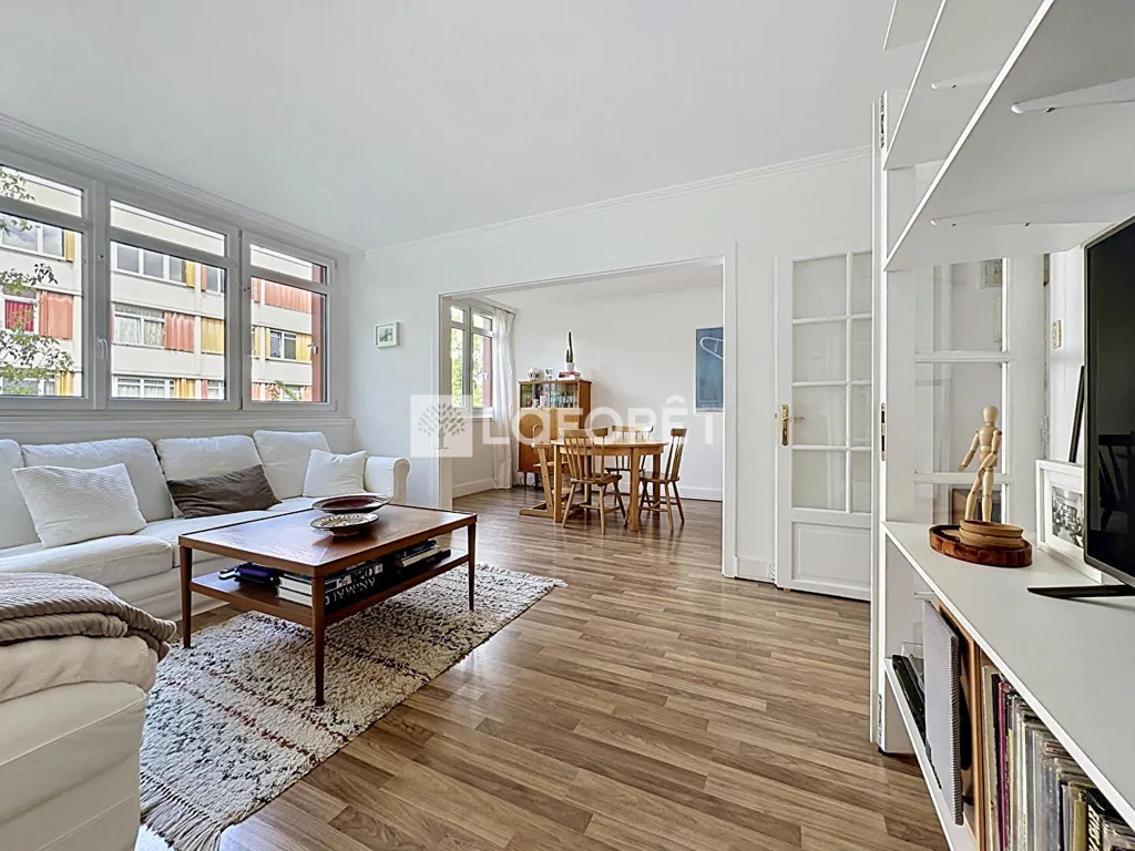 Séjour - Appartement Rénové avec Parking à Champigny-sur-Marne