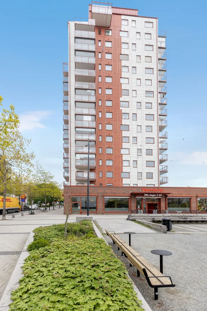 Jardin - Modern Flat with Balcony in Hässelby Strand