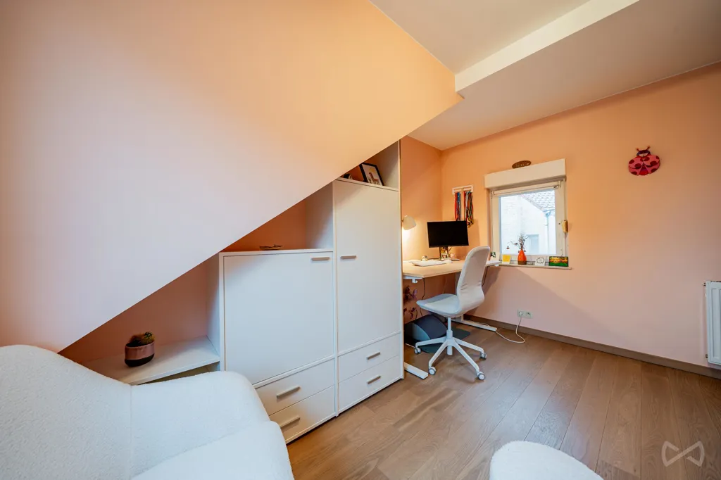 Kabinet - Charming House with Courtyard in Evere