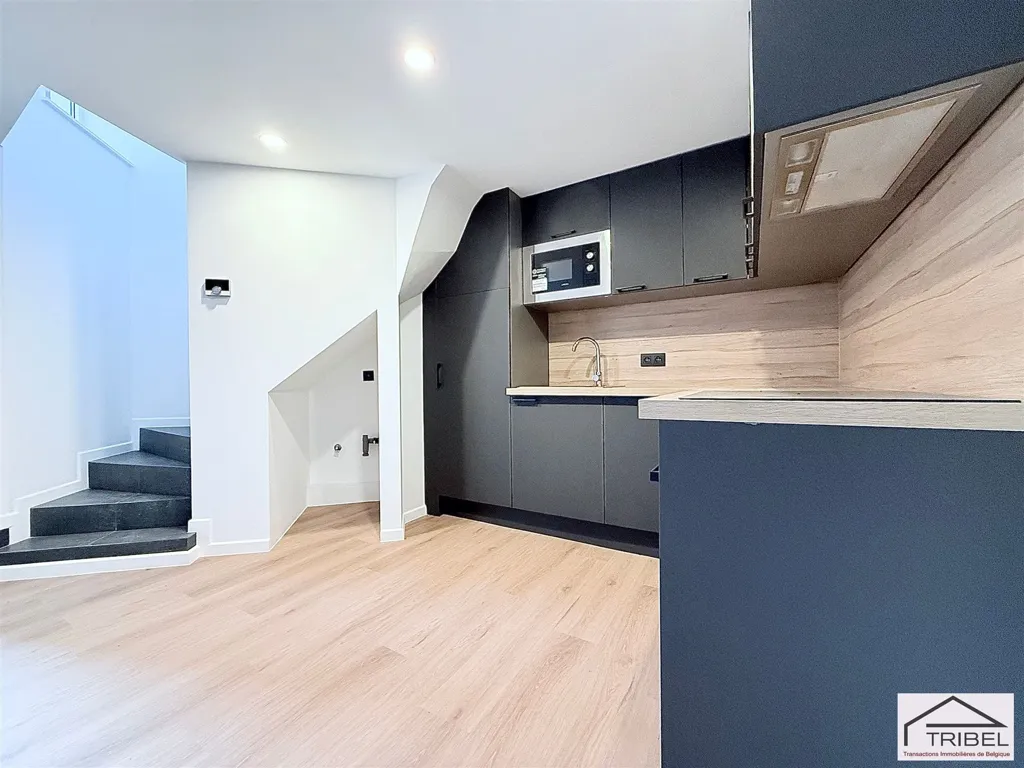 Cuisine - Duplex Rénové avec Terrasse à Schaerbeek