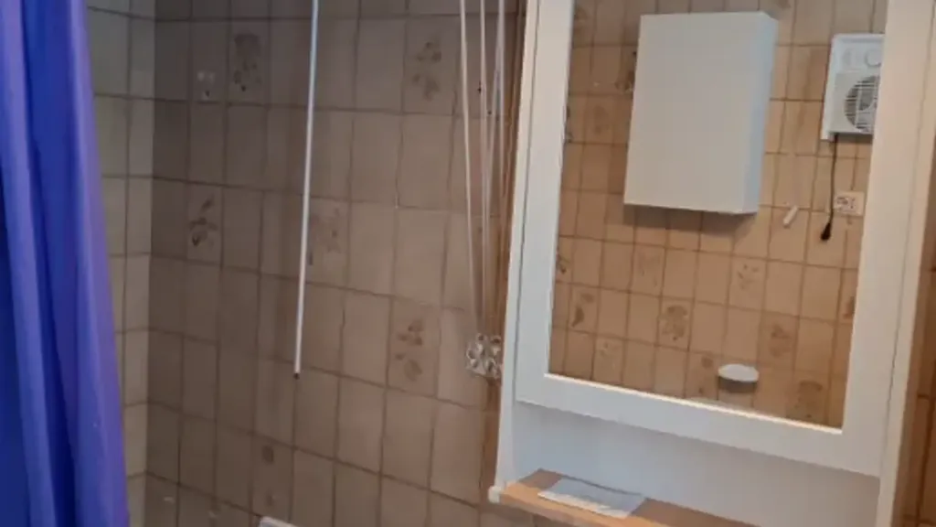 Salles de bain - Appartement 1 pièces à IT