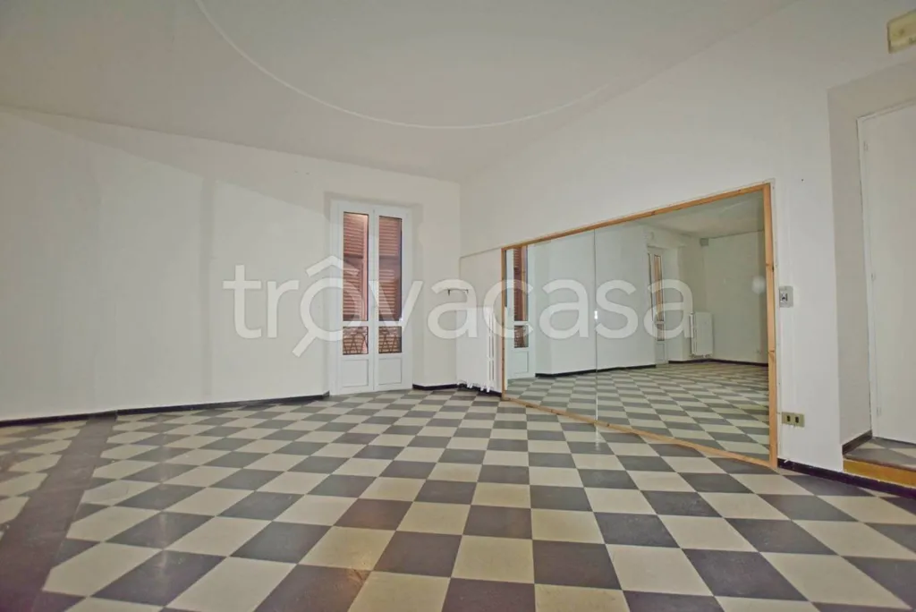 Séjour - Commercial Property with Balcony in Mondovì