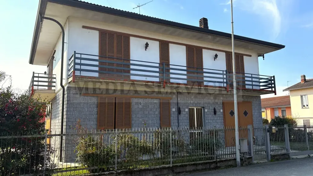 Exterior - Villa with Garden in Garlasco