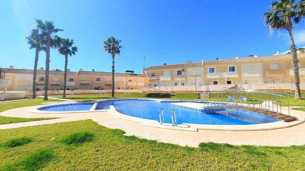 Piscine - Semi-detached House with Pool in Lomas de Cabo Roig