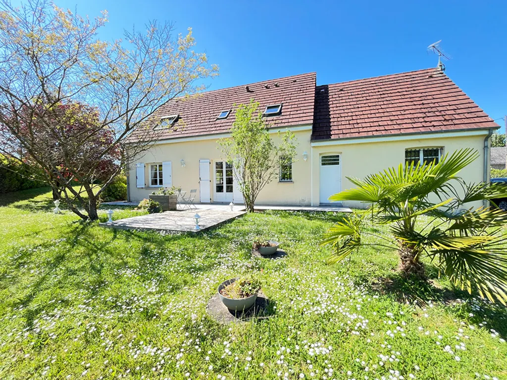 Jardin - Pavillon avec Garage Double dans un Cadre Calme