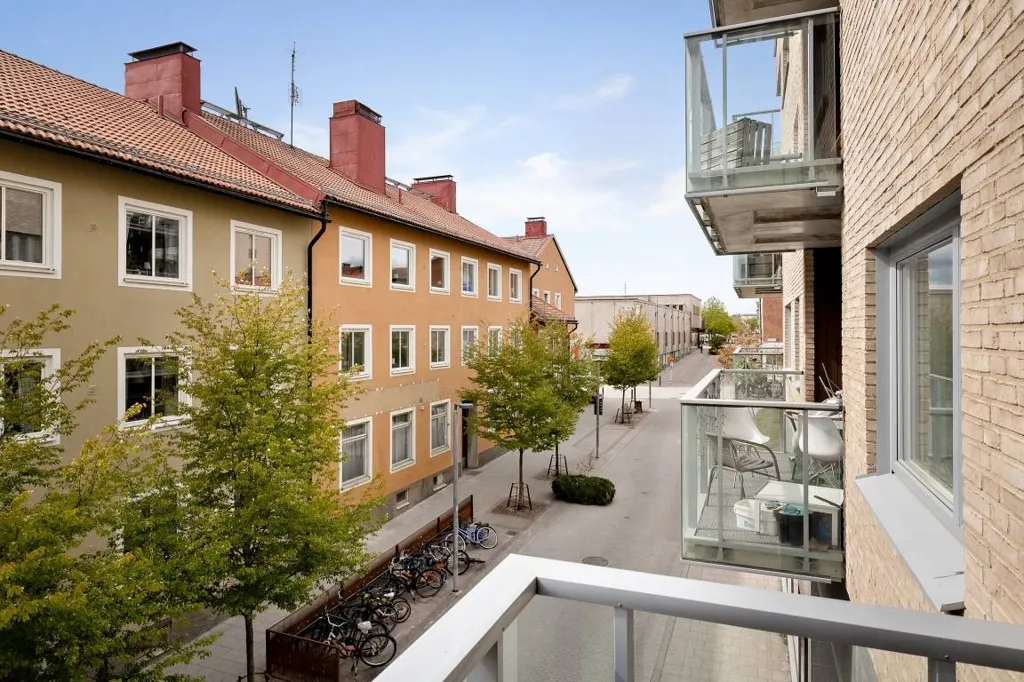 Balcony - Modern Flat with Balcony in Enköping Centre