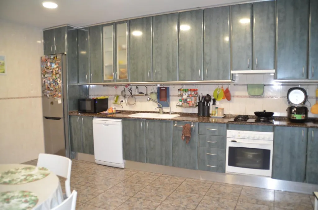 Köök - Corner Townhouse with Pool in Segur de Calafell