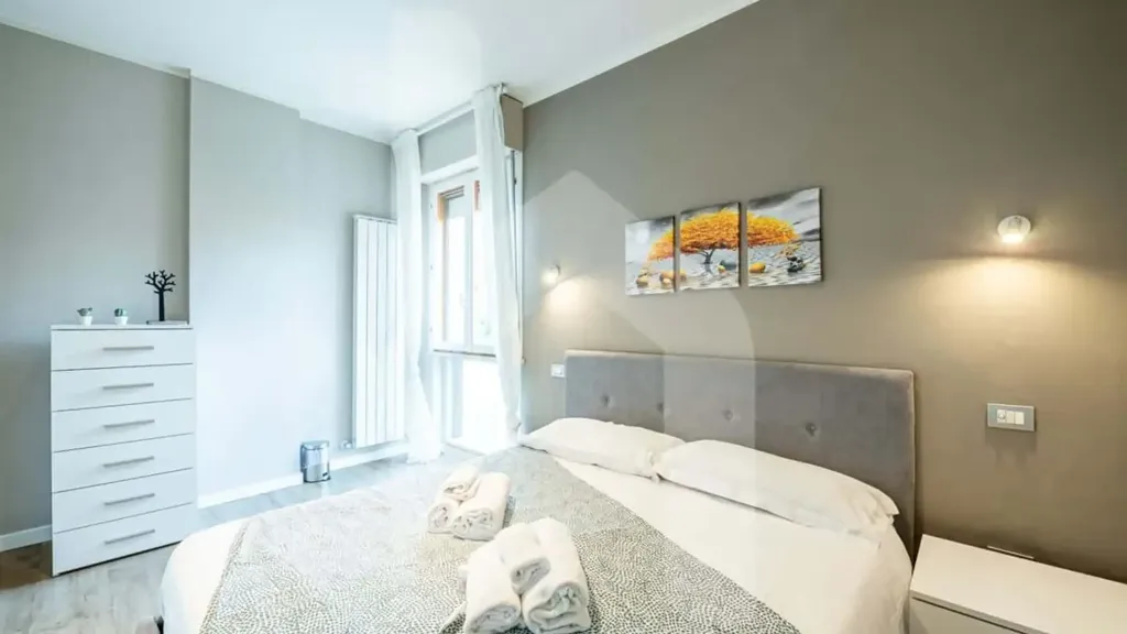 Magamistoad - Modern Studio with Balcony in Pisa