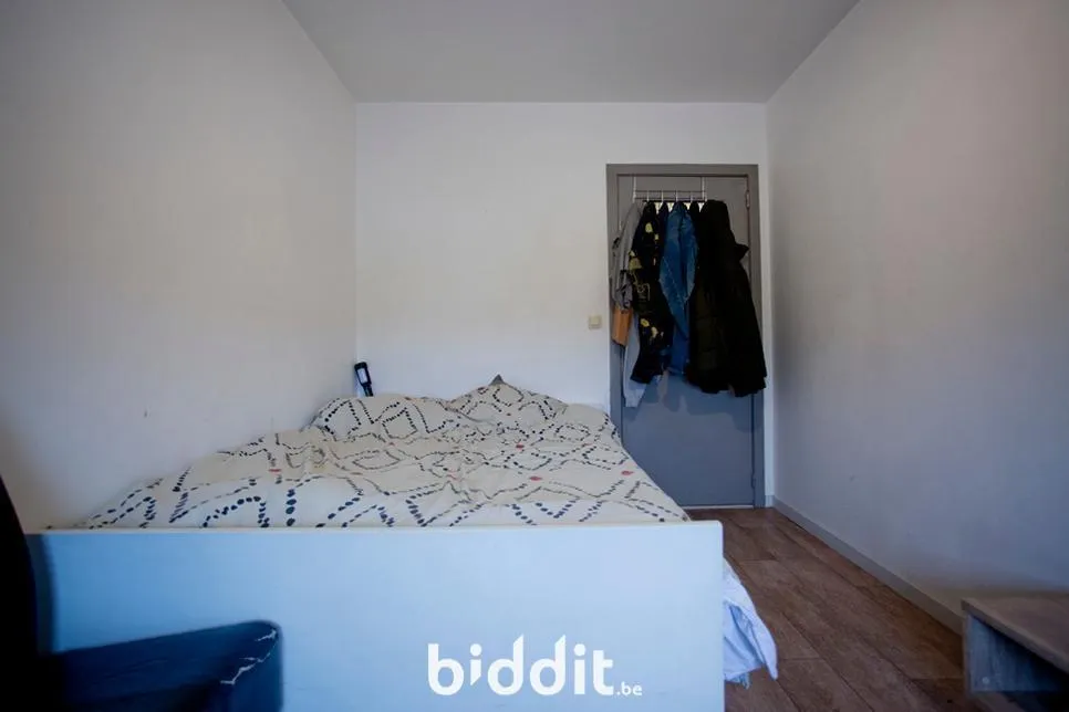 Chambres - Appartement avec Garage et Balcon à Roulers