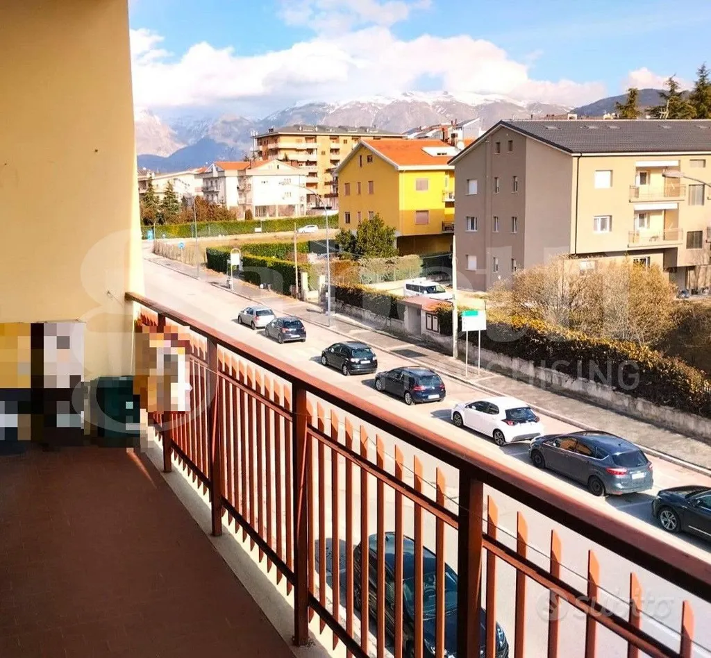 Rõdu - Bright Flat with Balcony in Avezzano