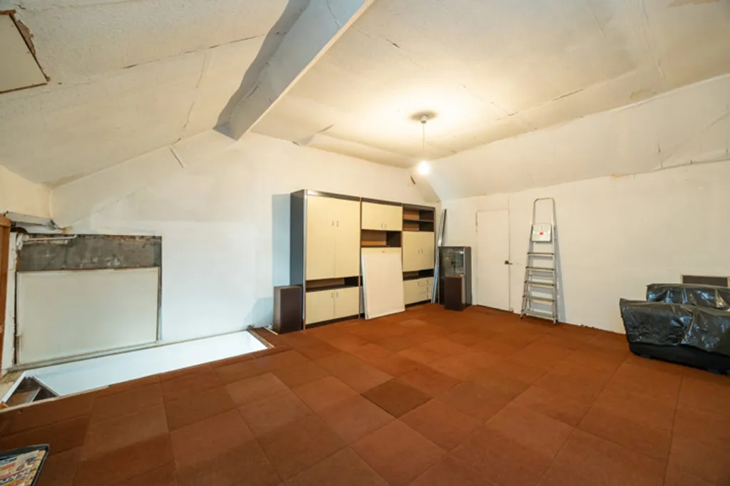 Pièces - Maison avec Garage Spacieux à Anvers