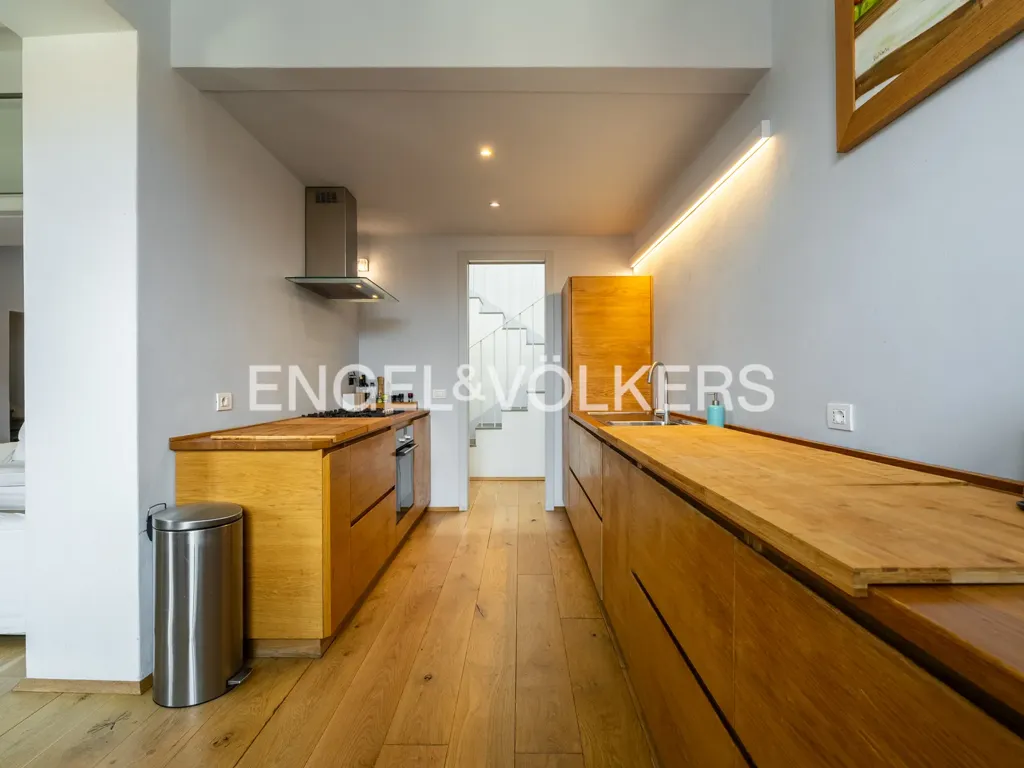 Cuisine - Renovated Apartment with Rooftop Views in Florence