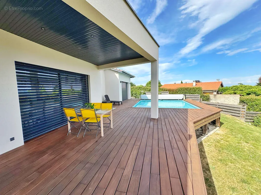 Piscina - Contemporary House with Pool in Saint-Joseph