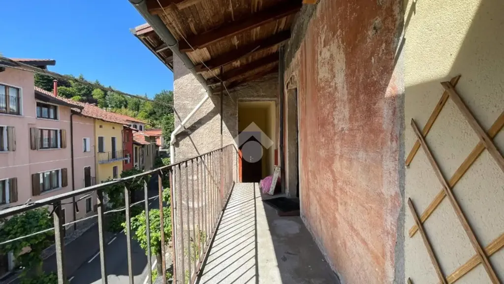 Balcon - Terraced Rustic House in Bisuschio