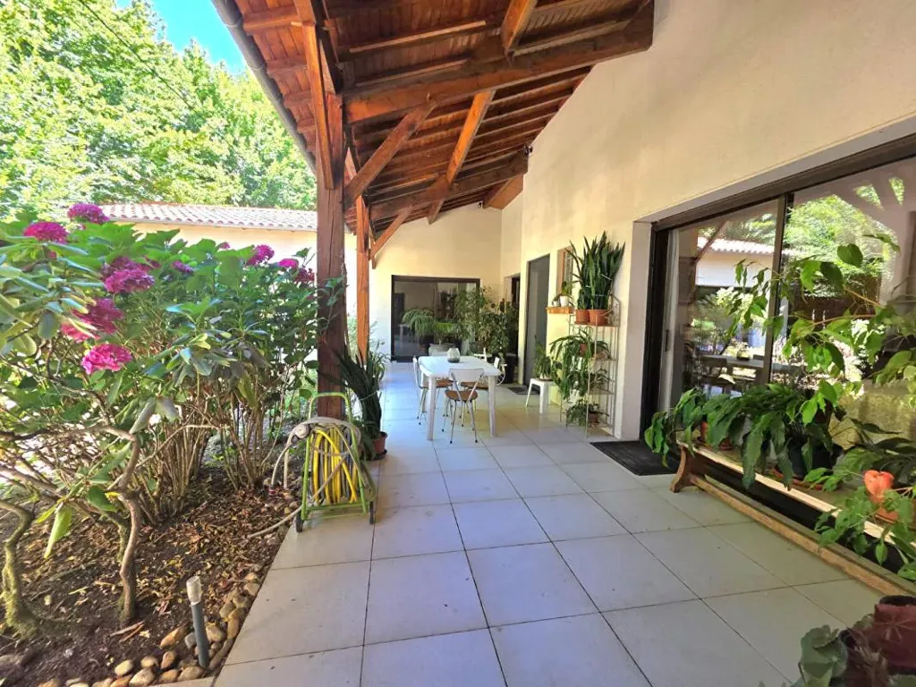 Terrasse - Maison de Standing avec Terrasse à Trelissac