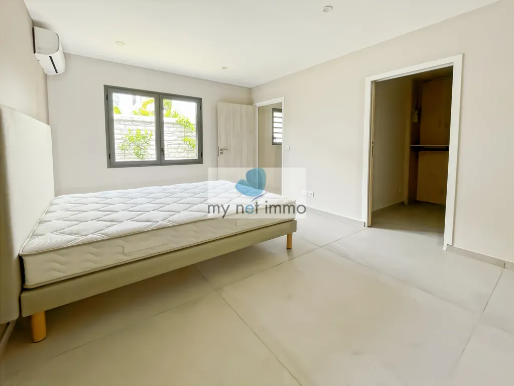 Chambres - Villa Contemporaine avec Piscine et Bureau à l'année