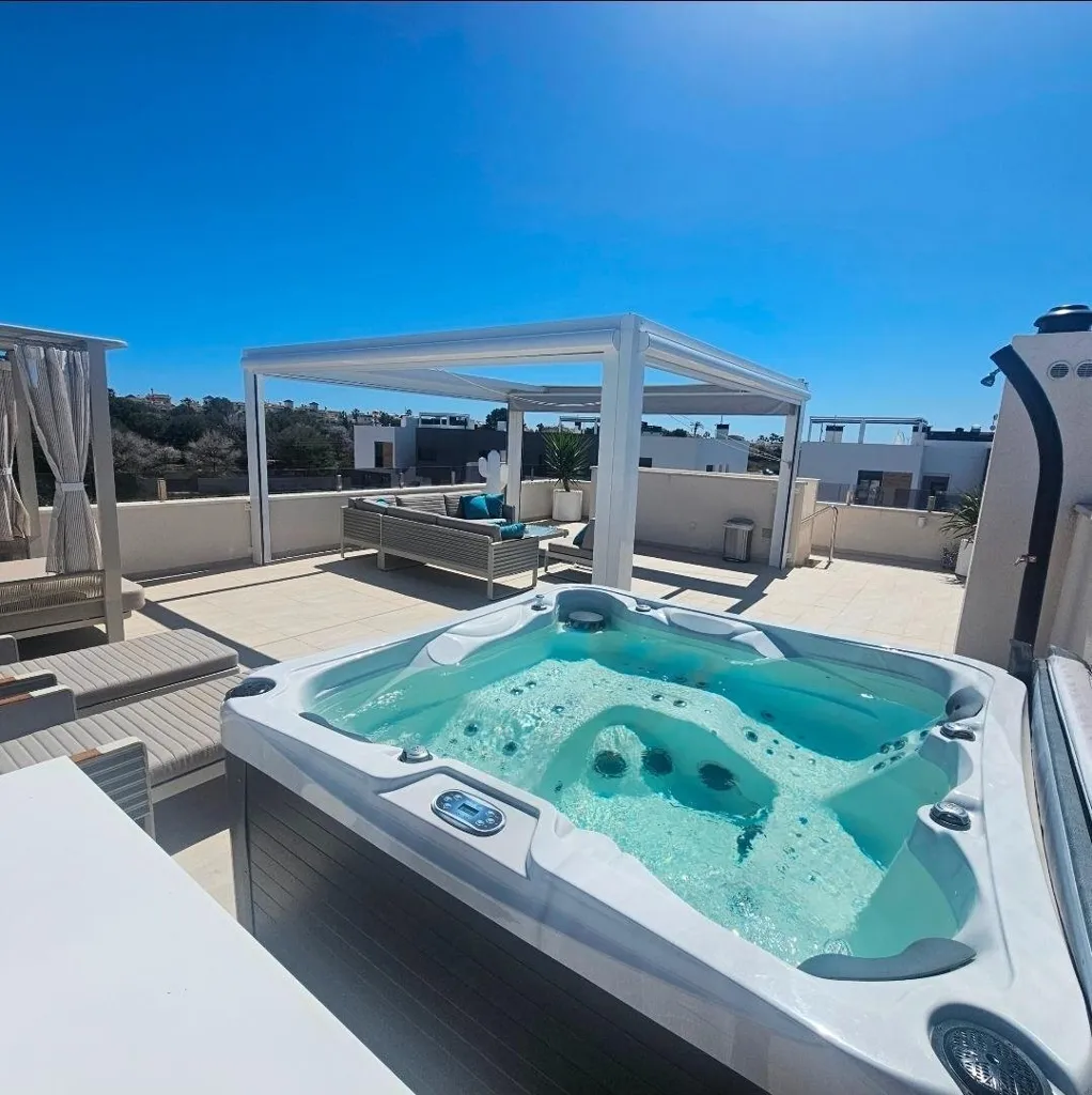 Terrazza - Penthouse with Pool in Los Dolses