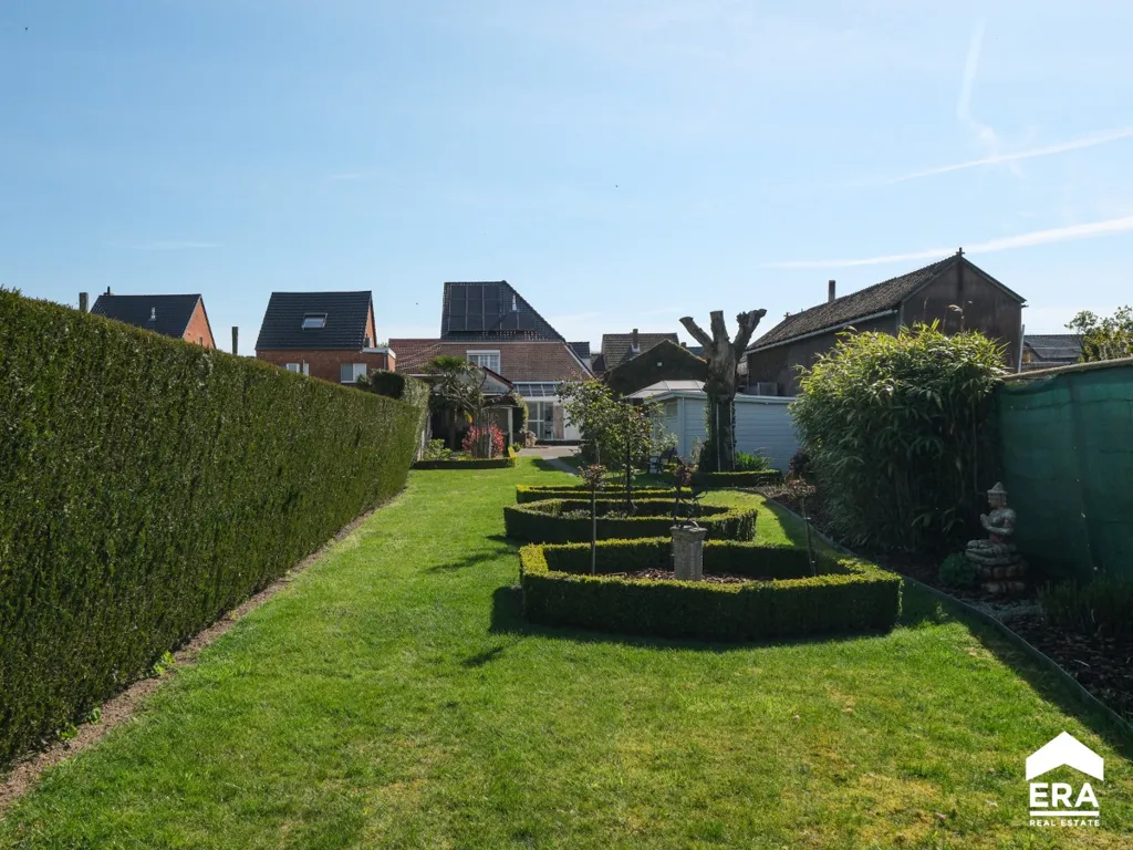 Jardin - Maison avec Jardin et Jacuzzi à Nieuwerkerken