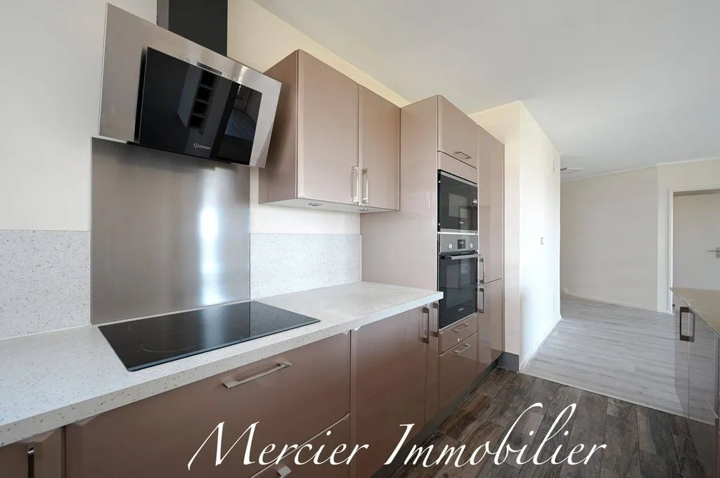Cuisine - Appartement d'Angle avec Vue Panoramique sur Seine à Paris