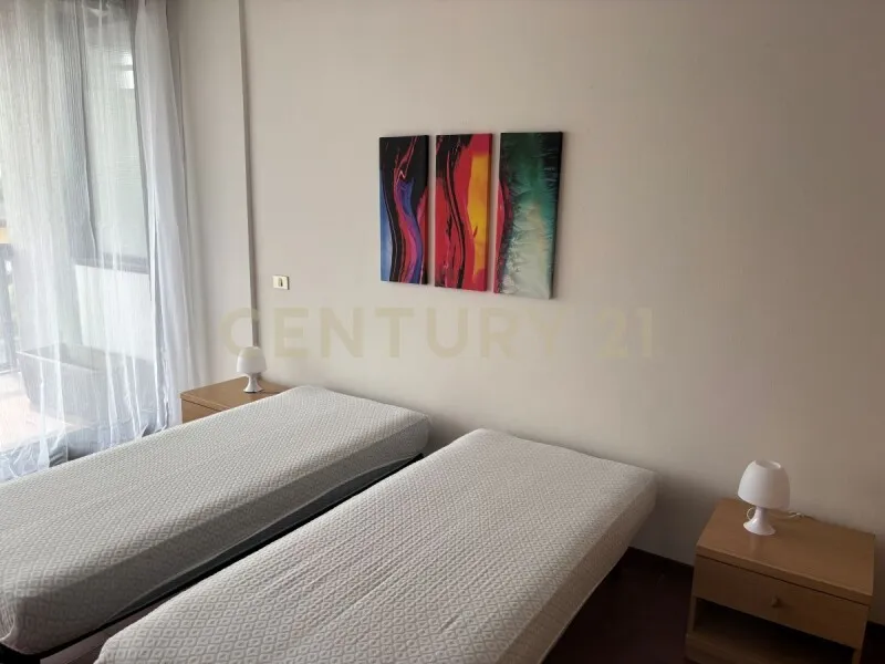Magamistoad - Modern 2-Bedroom Apartment in Verona