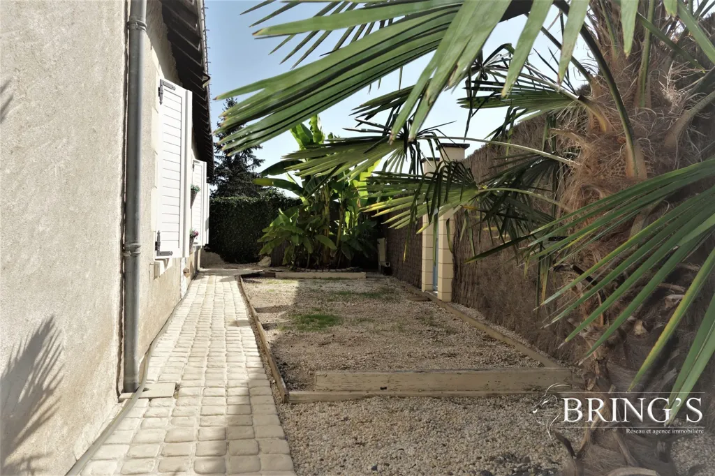 Aed - House with Pool near Tours