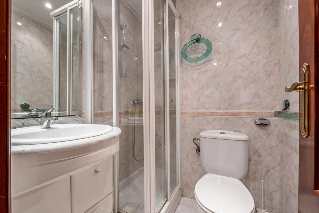 Vannitoad - Apartment with Private Patio in Granada Centre