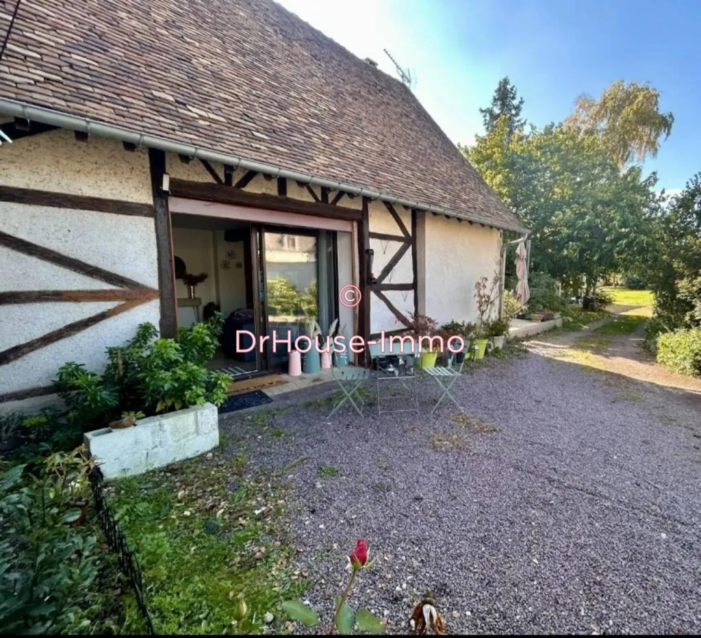 Aed - Longère with Pool in Chevry-sous-le-Bignon