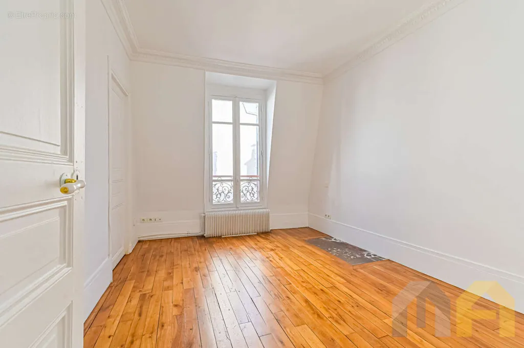 Toad - Luxury Flat with Eiffel View in Paris