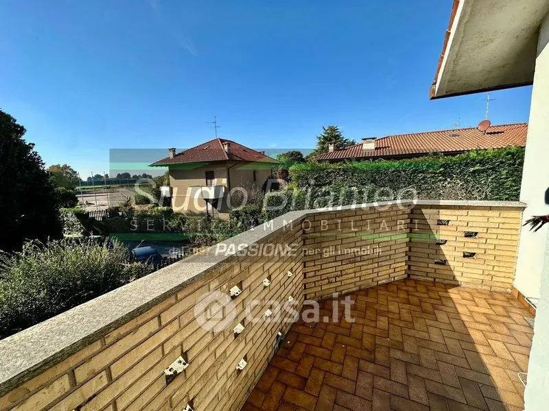 Balcony - Bifamiliar Villa with Garden in Verano Brianza
