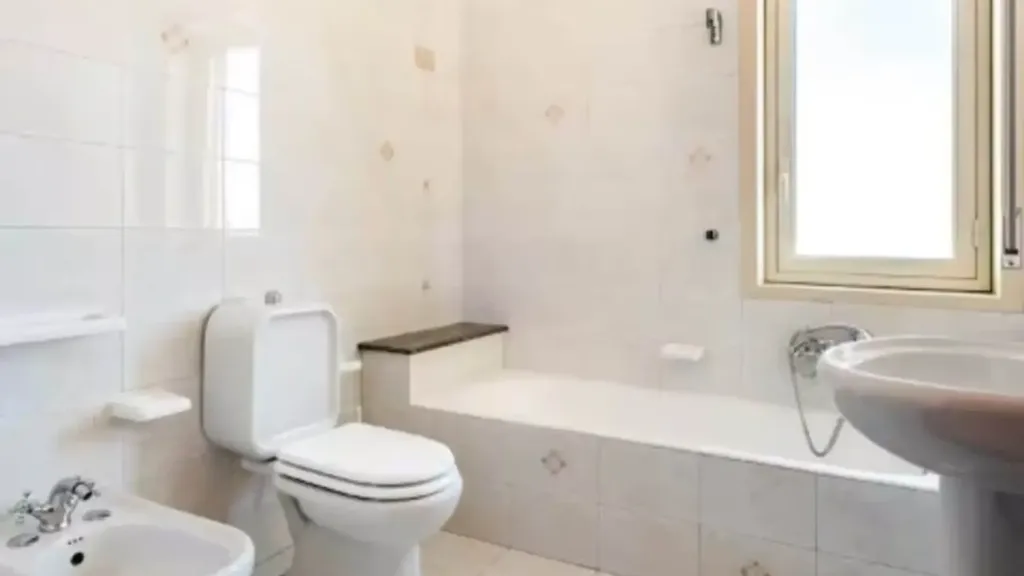 Salles de bain - Apartment with 3 Bedrooms in Noto