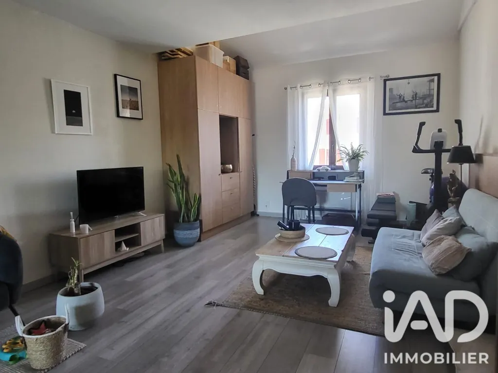 Séjour - Appartement Duplex Rénové avec Terrasse à Agde