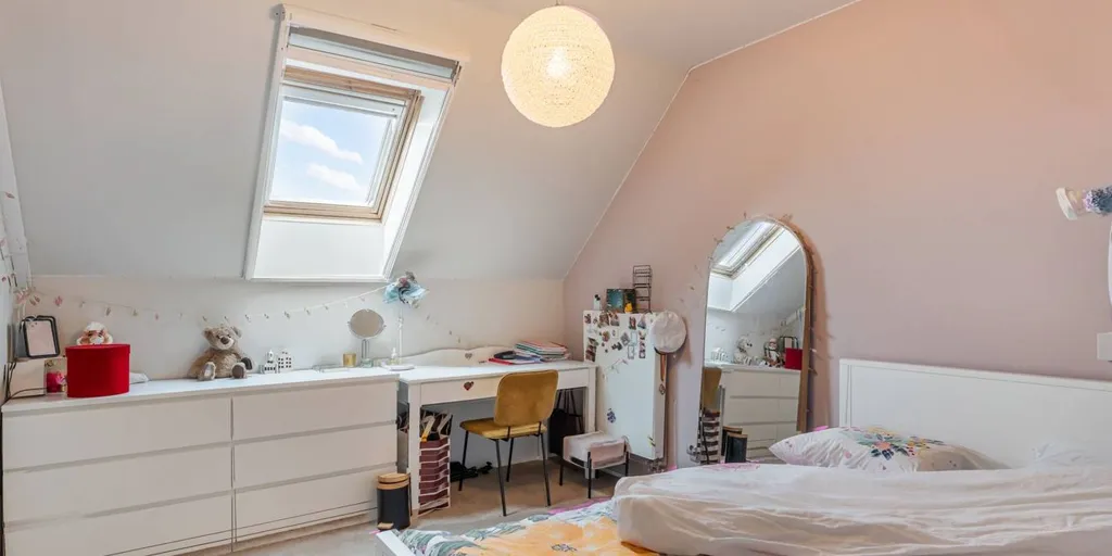 Chambres - Duplex avec Terrasse et Jardin à Genk