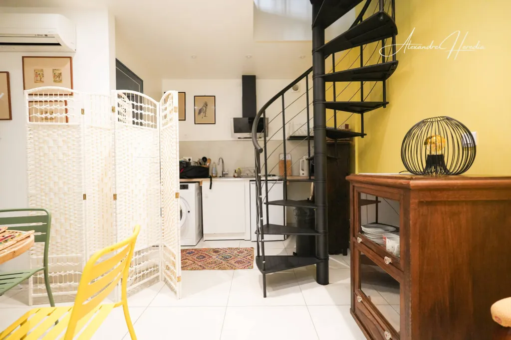 Elutuba - Historic Maison with Balcony in Uzès