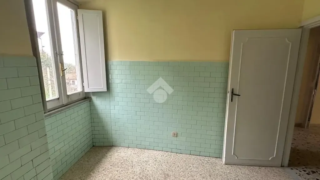 Toad - Three-Level Villa with Garden in Artena