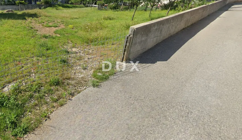 Jardin - Building Plot with Sea Access in Opatija
