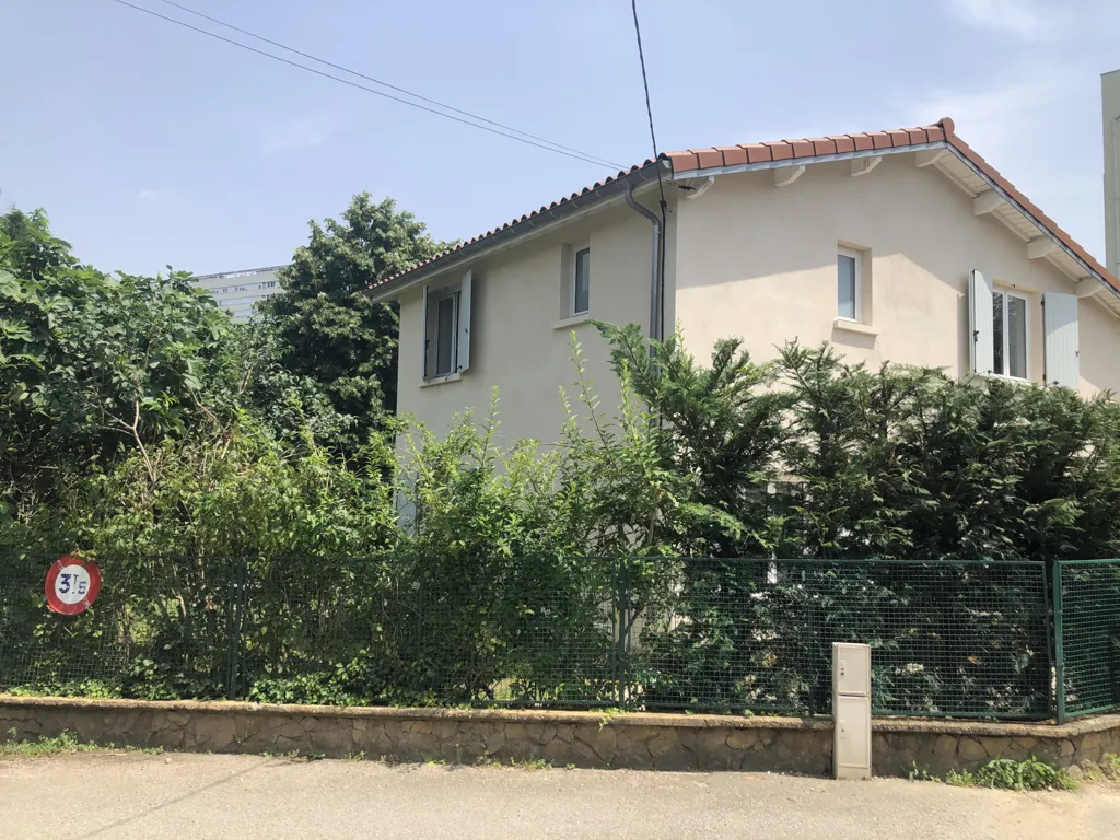 Välivaade - Charming House with Garden in Écully