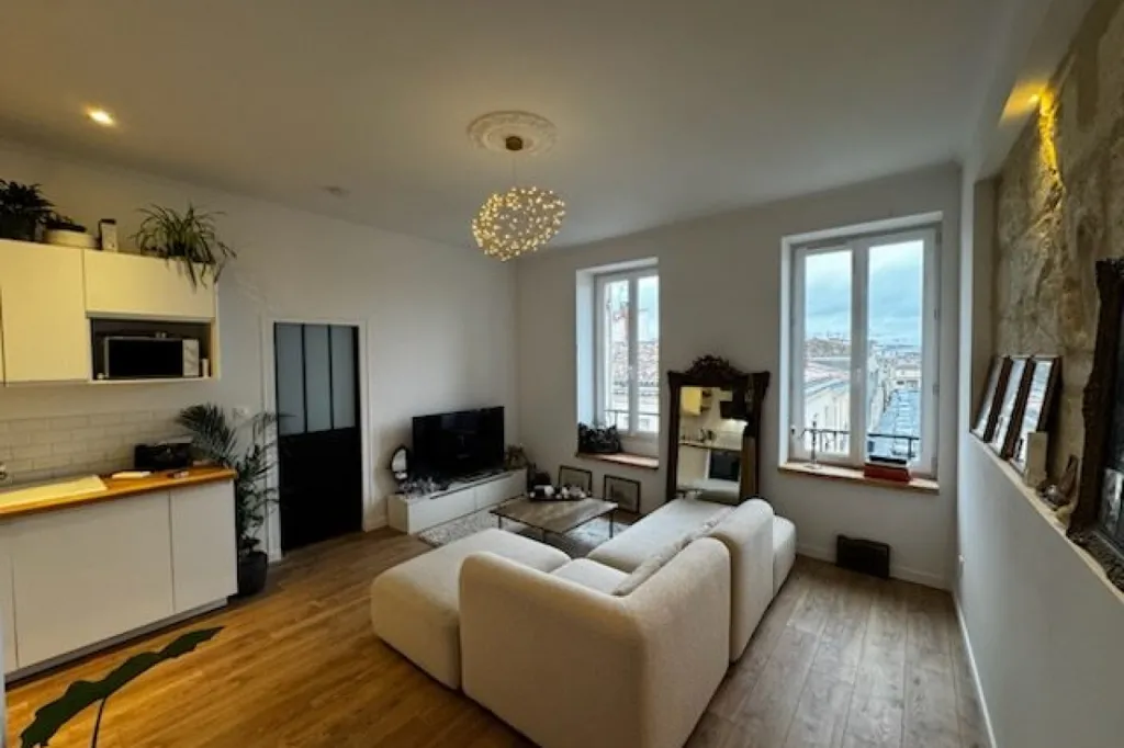 Séjour - Appartement rénové de 2 pièces à Bordeaux