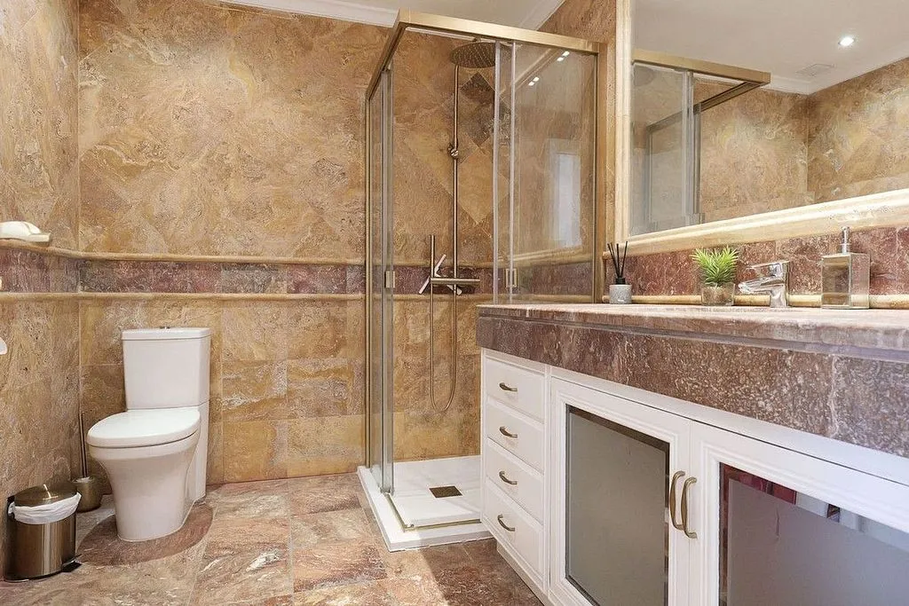Salles de bain - Penthouse with Pool in Old Town