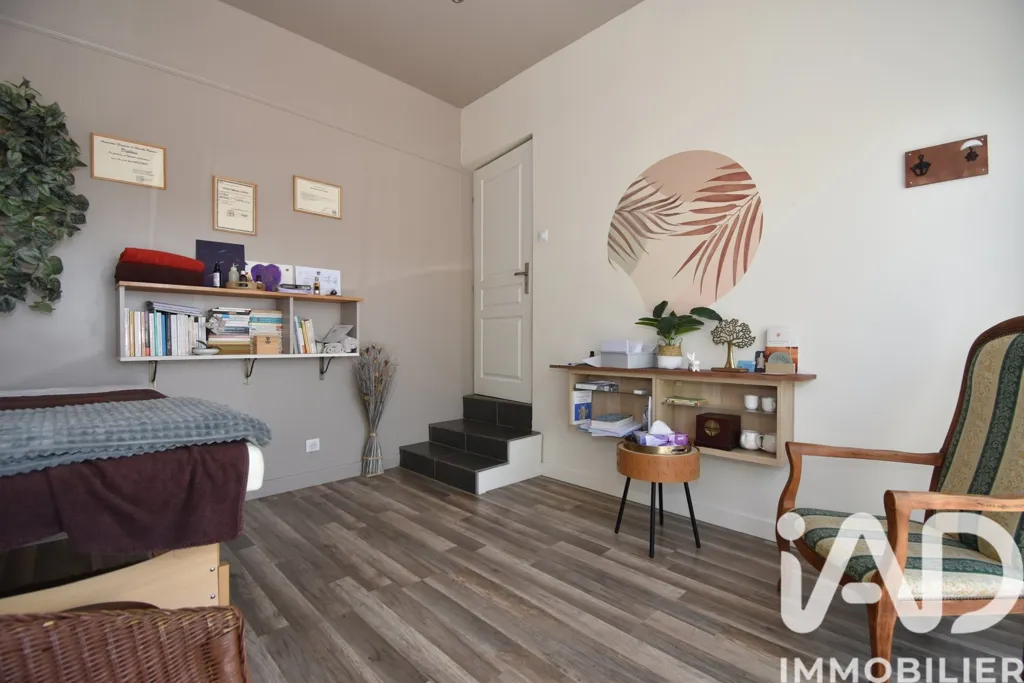 Pièces - Maison 5 Pièces avec Terrasses à Proximité