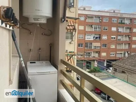 Balcon - Furnished Flat with Balcony in Pinedo