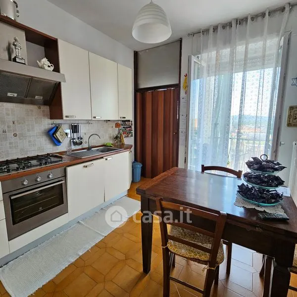 Köök - Central Penthouse with City View in Asti