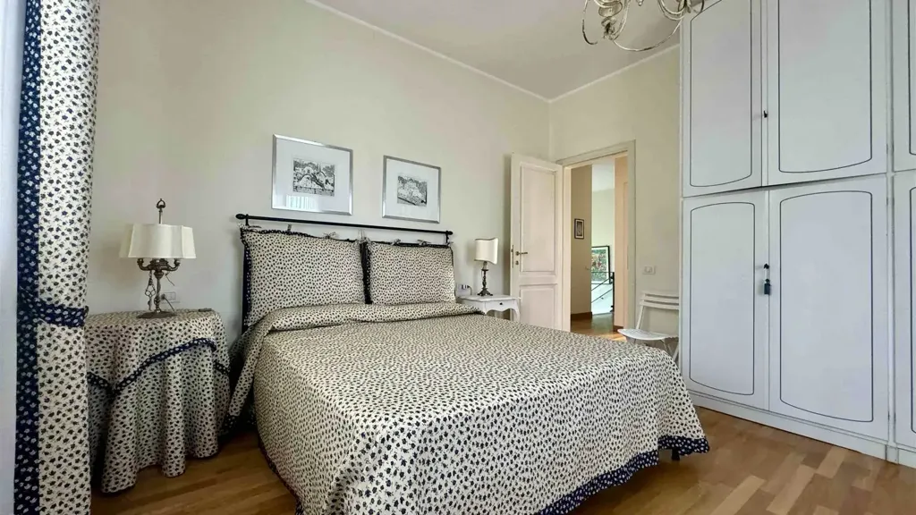 Maison 8 pièces à IT