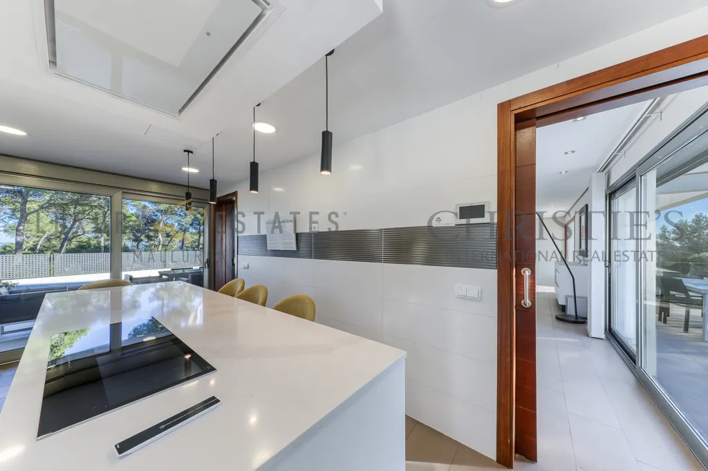 Cuisine - Modern Villa with Sea Views in Cala Vinyas