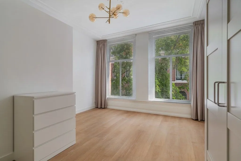 Chambres - Renovated Apartment with Balcony in The Hague