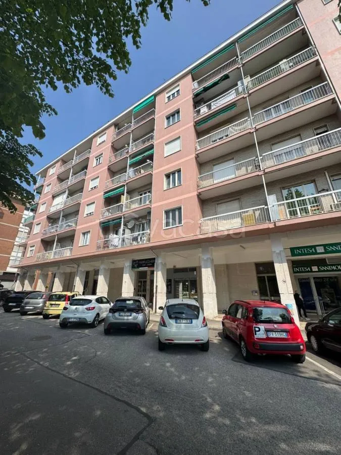 Välivaade - Bright Two-Bedroom Apartment with Balcony in Rivoli